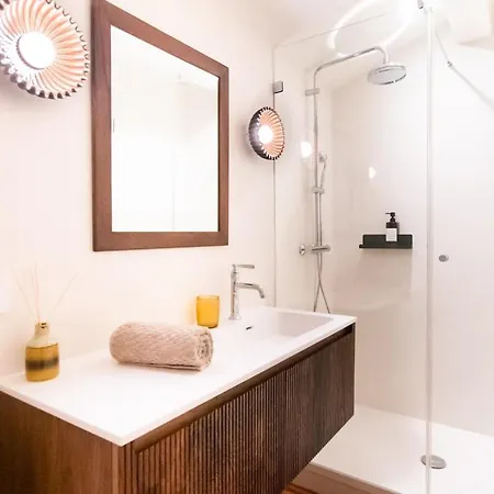 Villa Antine For 13 People, Heated Pool, Within Walking Distance *
