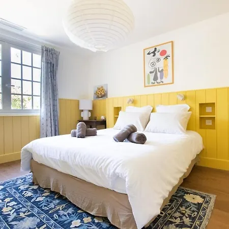 Antine For 13 People, Heated Pool, Within Walking Distance