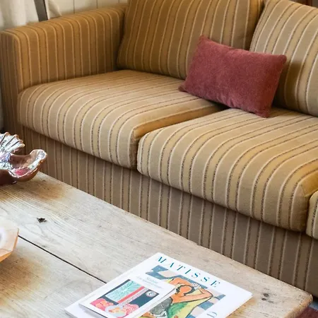 Antine For 13 People, Heated Pool, Within Walking Distance Villa