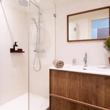 Villa Antine For 13 People, Heated Pool, Within Walking Distance