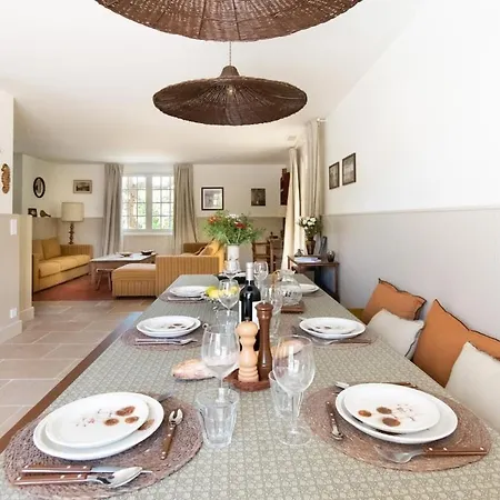 Antine For 13 People, Heated Pool, Within Walking Distance Villa