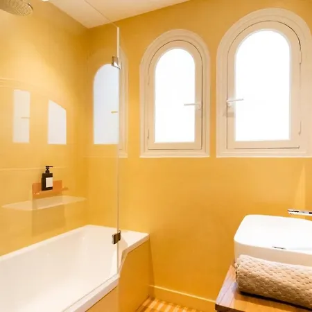 Antine For 13 People, Heated Pool, Within Walking Distance וילה לבן